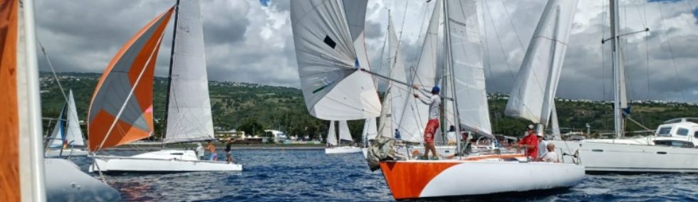 Team Winds Régate Dames a la barre